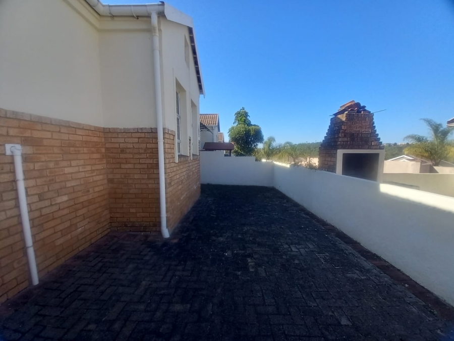 2 Bedroom Property for Sale in Beacon Bay North Eastern Cape